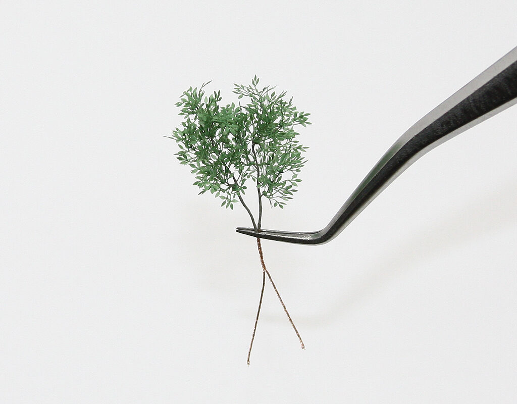 ジオラマ リアルミニチュア樹木模型 枝葉シリーズ クスノキタイプ 使い方